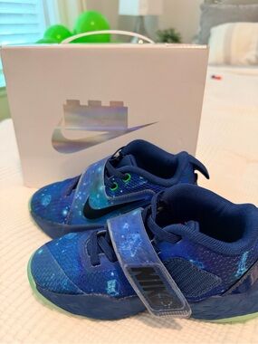 Nike Kids Galaxy Blue & Green Sneakers